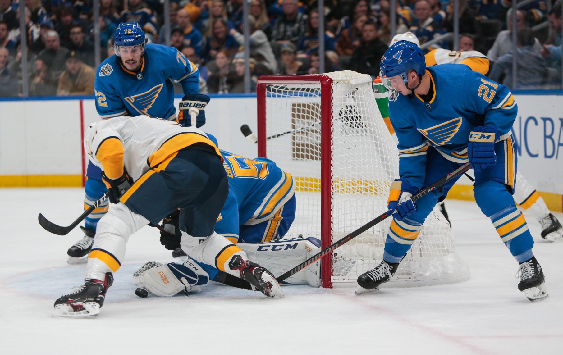 Blues take on Predators at the Enterprise Center